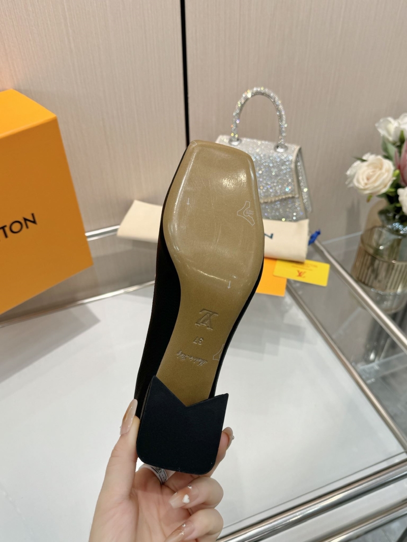 l0vis Vvtt0n heeled shoes